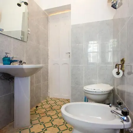 Private B Quarto em Acomodações Particulares *